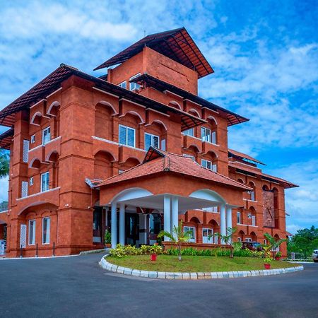 Kumbanad Heritage Hotel Vennikulam Eksteriør billede