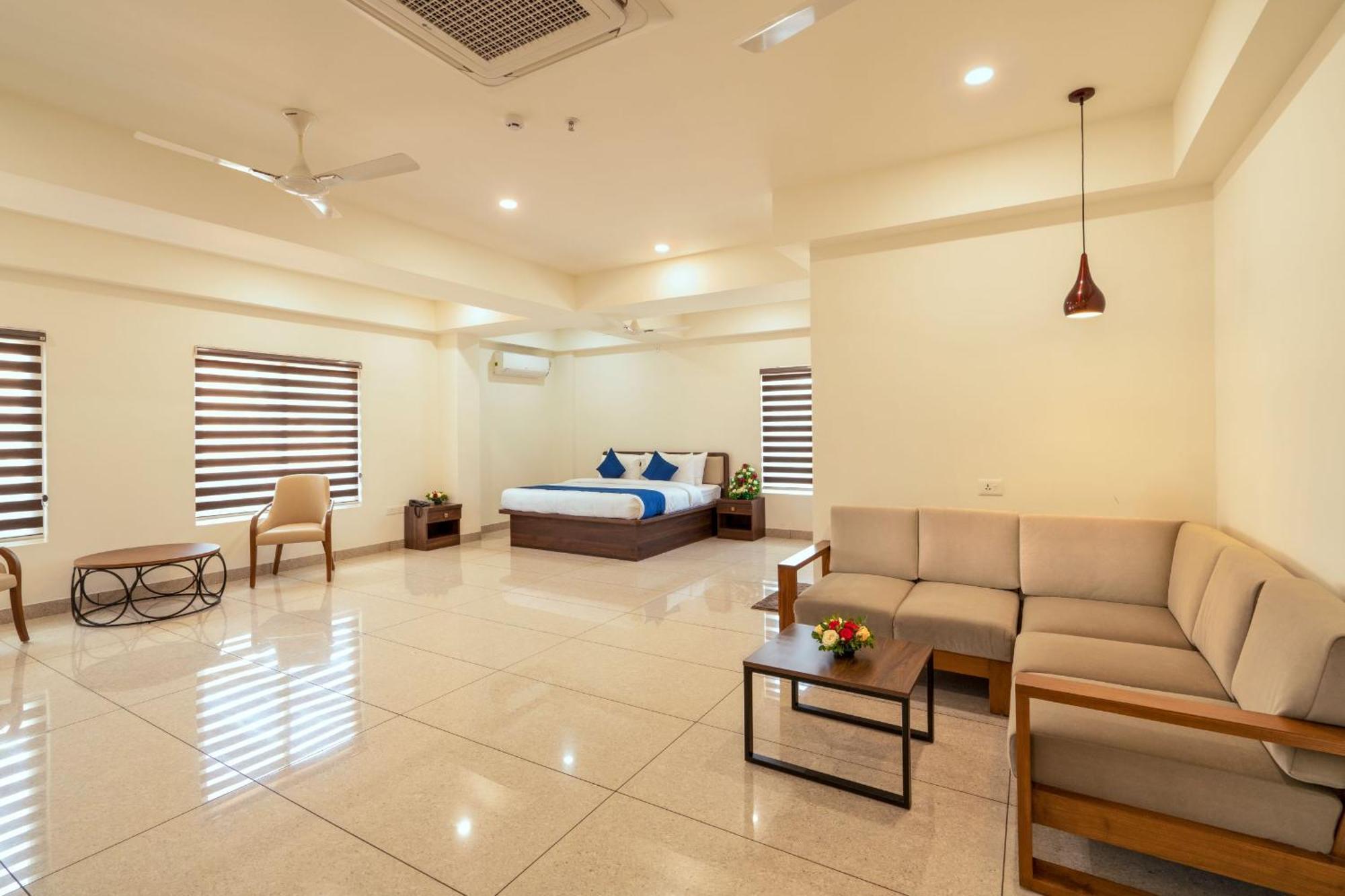Kumbanad Heritage Hotel Vennikulam Eksteriør billede