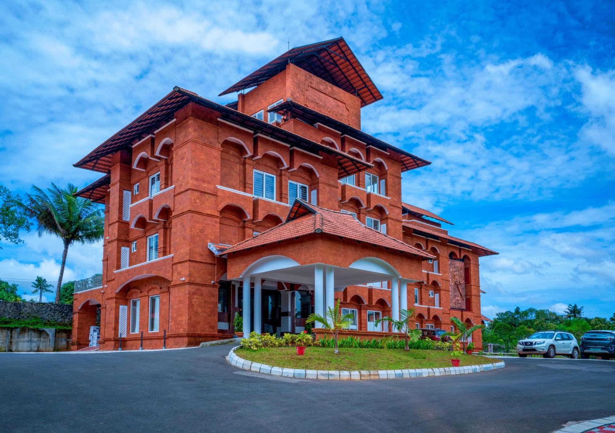 Kumbanad Heritage Hotel Vennikulam Eksteriør billede